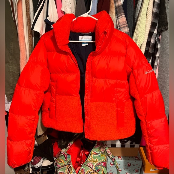 Orange red Columbia puffer jacket - Picture 1 of 2
